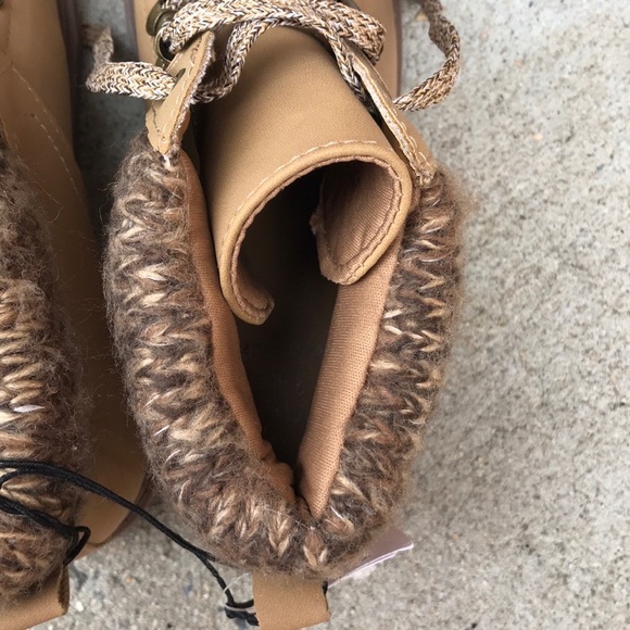 SOLD NWT Time and Tru Memory Foam Knit Top Hiking Boots - Picture 3 of 4